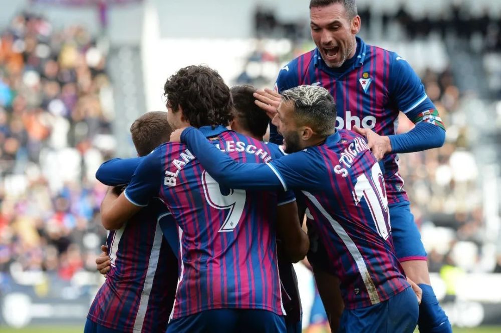 应参与其中 应参与其中