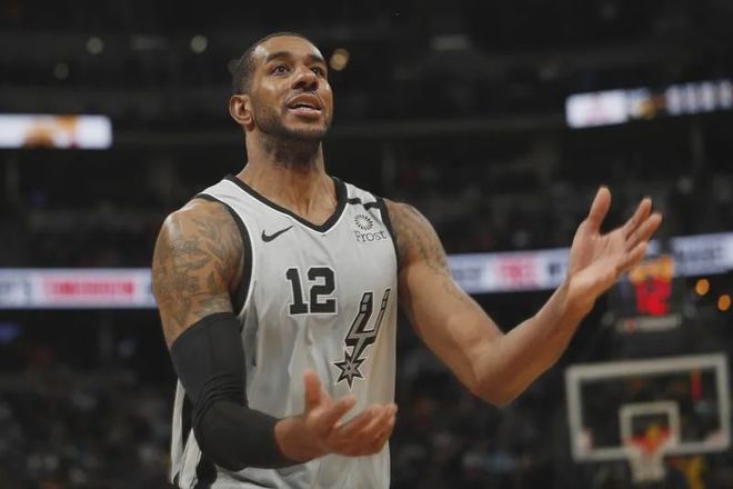 最终呈现为 最终呈现为