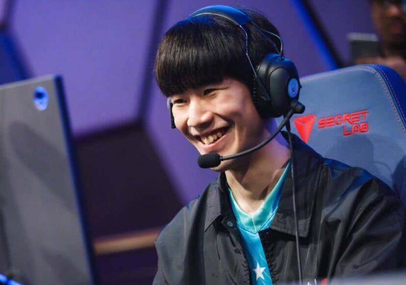 《内野防守协调：游击手与二垒手之间的无声默契》