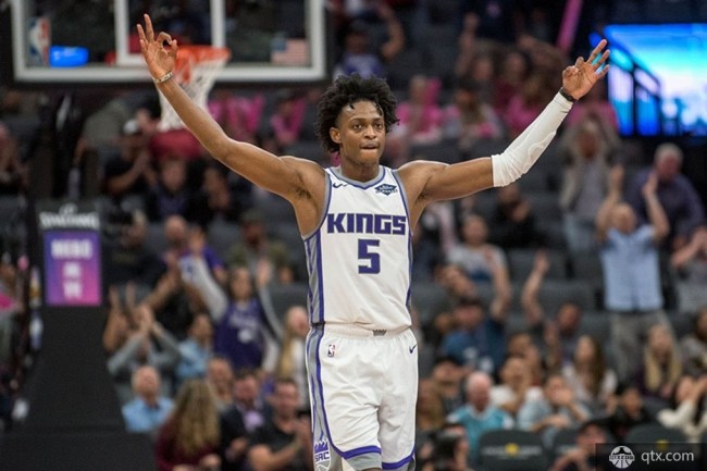 胡安·索托以 21 岁之龄成为大联盟史上最年轻的国联打击王