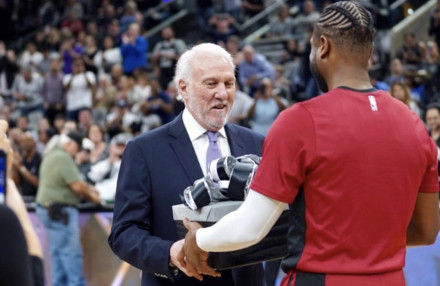 保持高度专 保持高度专